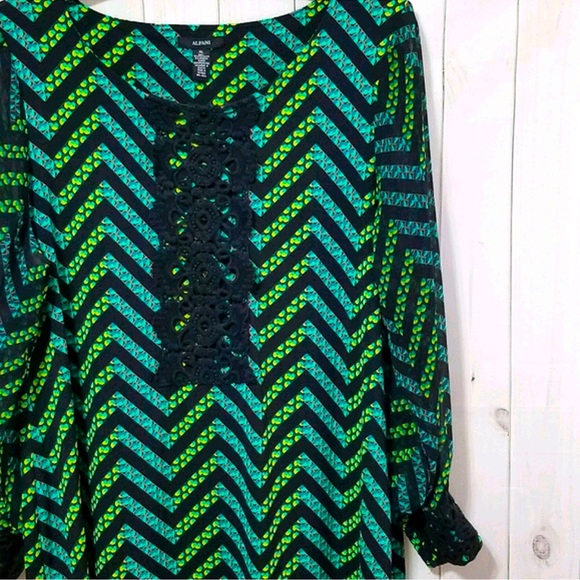 Alfani Geometric Crochet Tunic XL - Picture 3 of 7